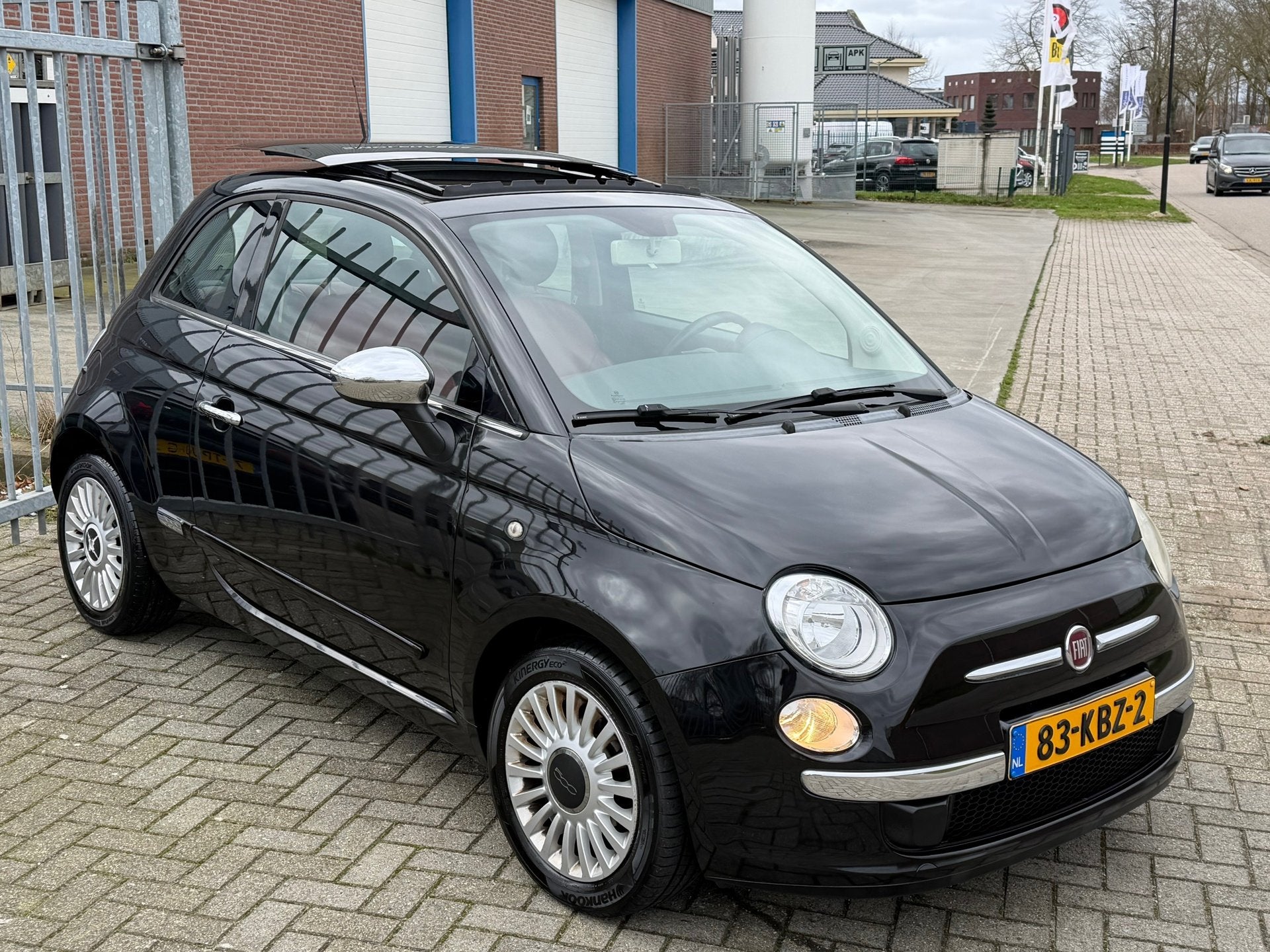 Fiat 500 1.2 Lounge AUTOMAAT! Panorama l Airco l LEER l MTF-, Auto's, Euro 5, Gebruikt, 4 cilinders, Zwart