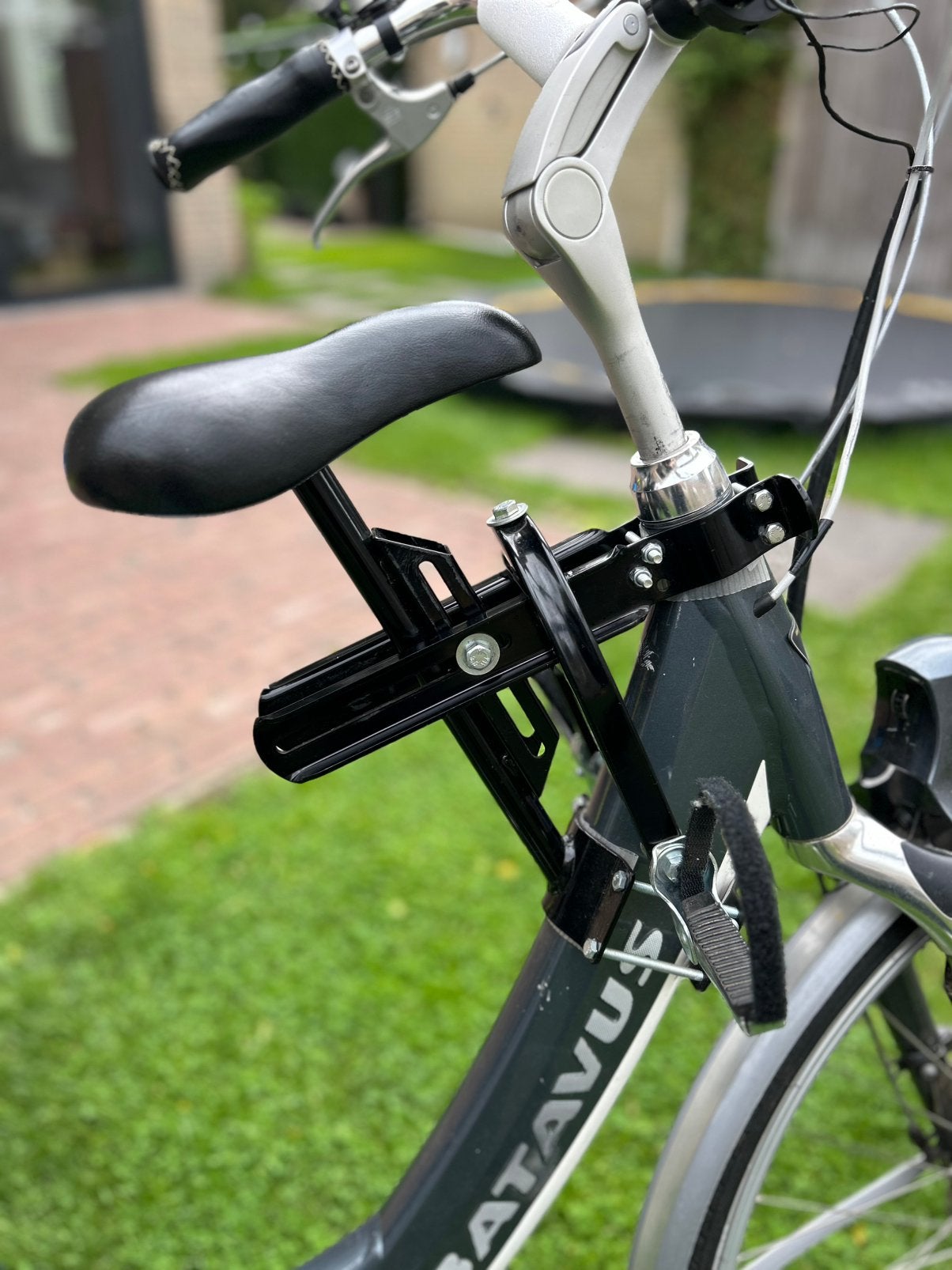 Voorzitje buis zadel dames fiets, Ophalen, Zo goed als nieuw