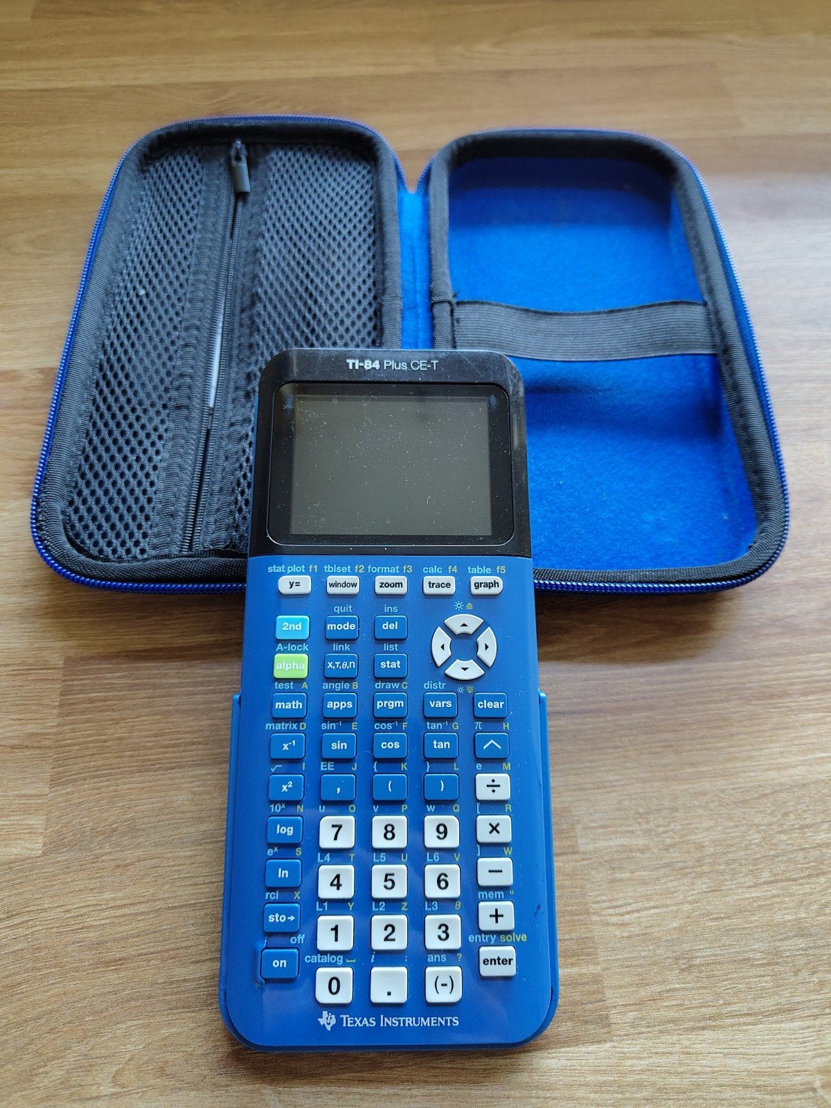 Texas Instruments TI-84 Plus CE-T – €70, Ophalen of Verzenden, Grafische rekenmachine, Zo goed als nieuw