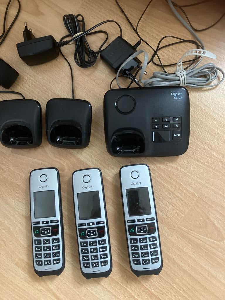 Gigaset A670A DECT telefoon met 3 handsets en antwoordappara, Ophalen of Verzenden, Gebruikt, 3 handsets