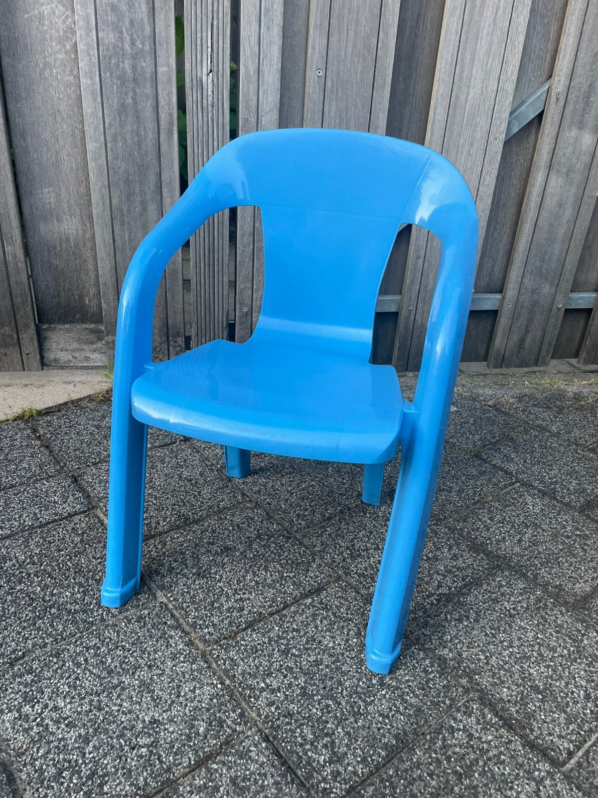 Kunststof kinderstoel blauw, Ophalen of Verzenden, Zo goed als nieuw, Overige typen