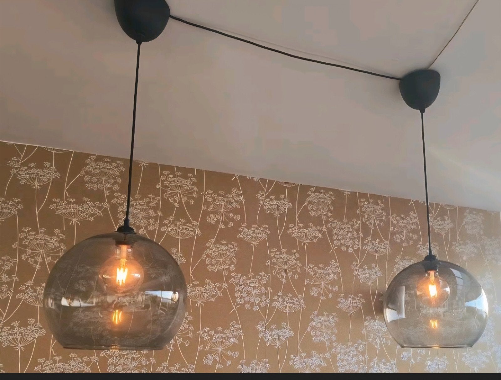 2 Ikea JAKOBSBYN lampen plus design lichtbron, Ophalen, Zo goed als nieuw, Glas, E27 (groot)