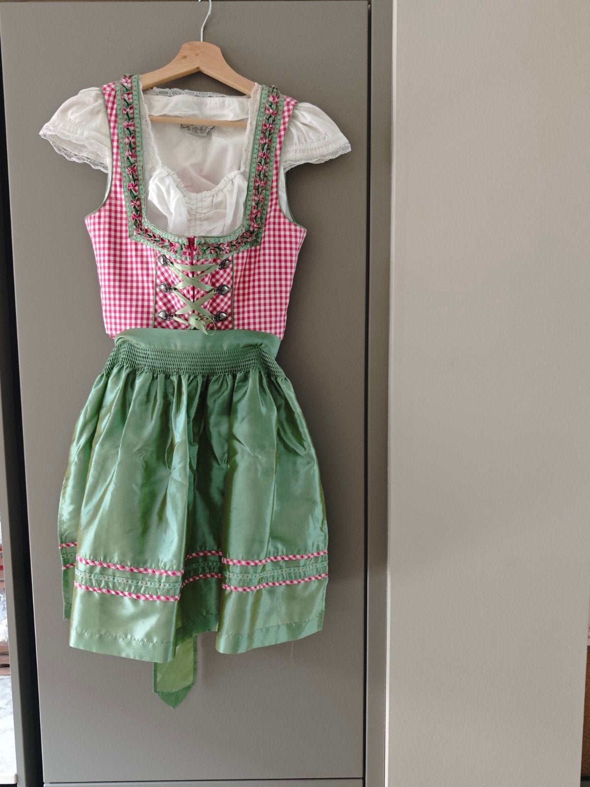 Dirndl, Kleding | Dames, Ophalen of Verzenden, Zo goed als nieuw, Maat 34 (XS) of kleiner, Overige thema's