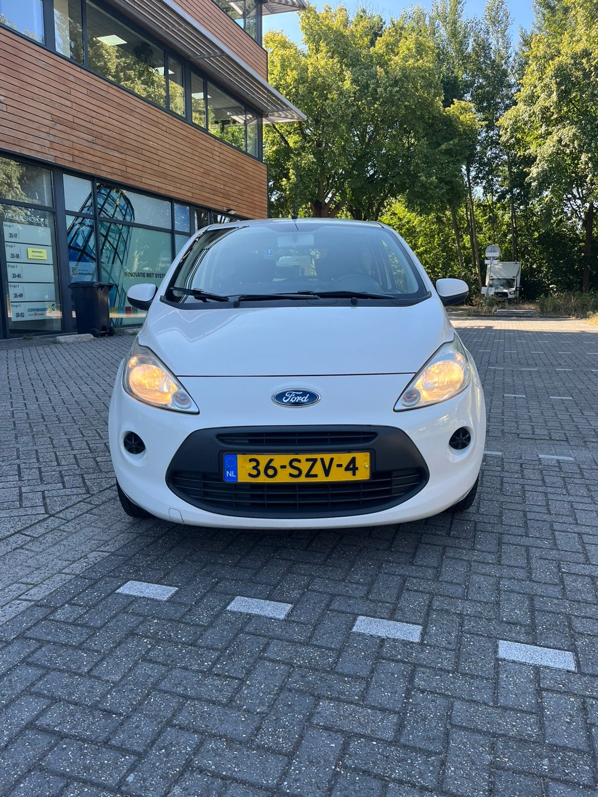 Ford Ka 1.2. Cool & Sound | Airco | 123525 km | APK 08/2027, Auto's, Ford, Voorwielaandrijving, 1242 cc, 4 cilinders, 4 stoelen