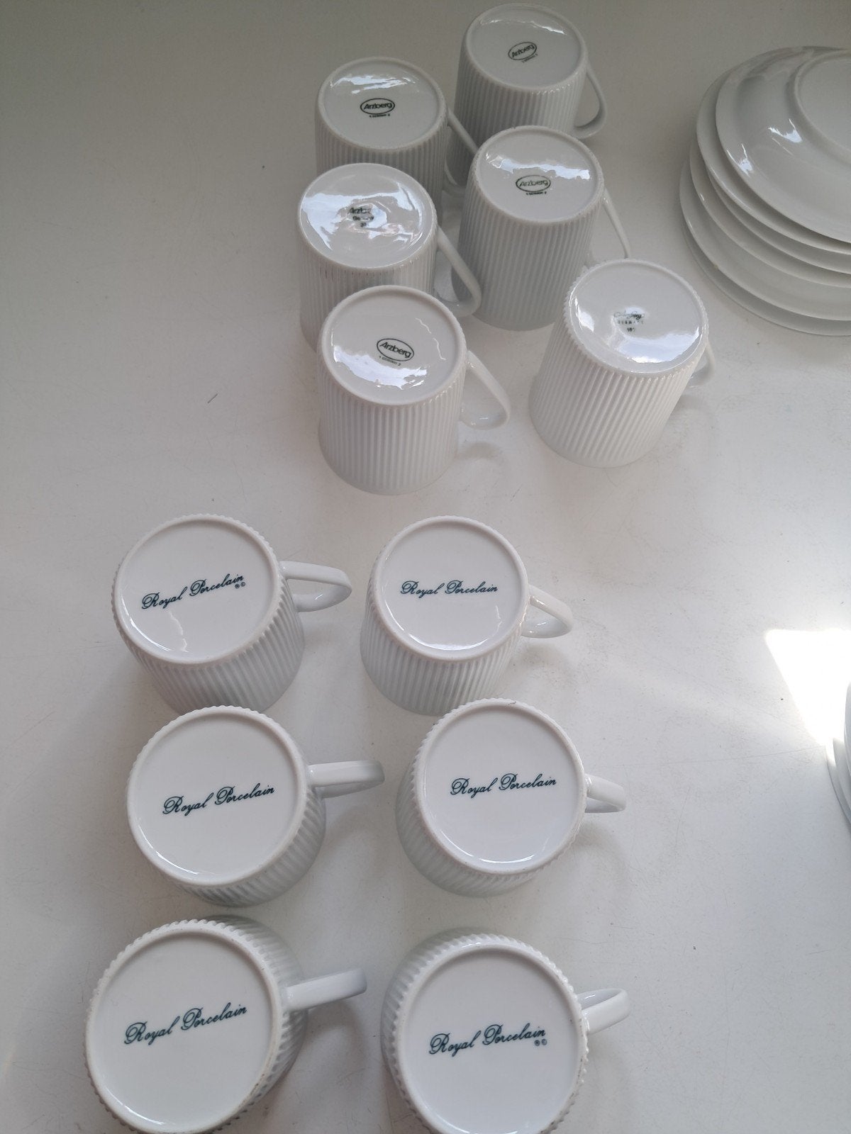 12 kopjes, 14 schoteltjes, Ophalen, Porselein, Overige stijlen, Kop(pen) en/of Schotel(s)