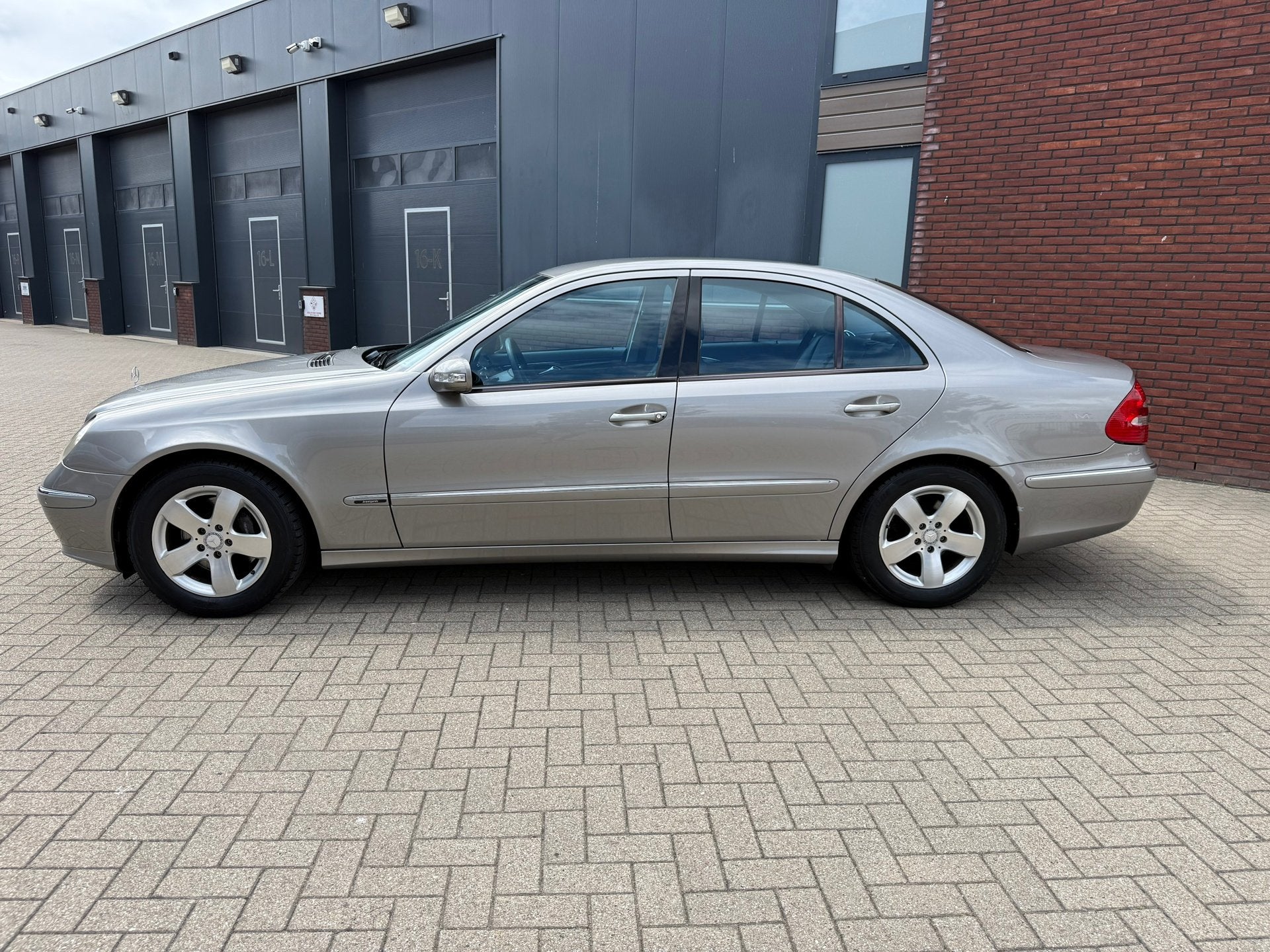 Mercedes-Benz E-klasse 320 CDI Avantgarde ORG NL NAP/EERSTE, Automaat, Achterwielaandrijving, Gebruikt, Zwart