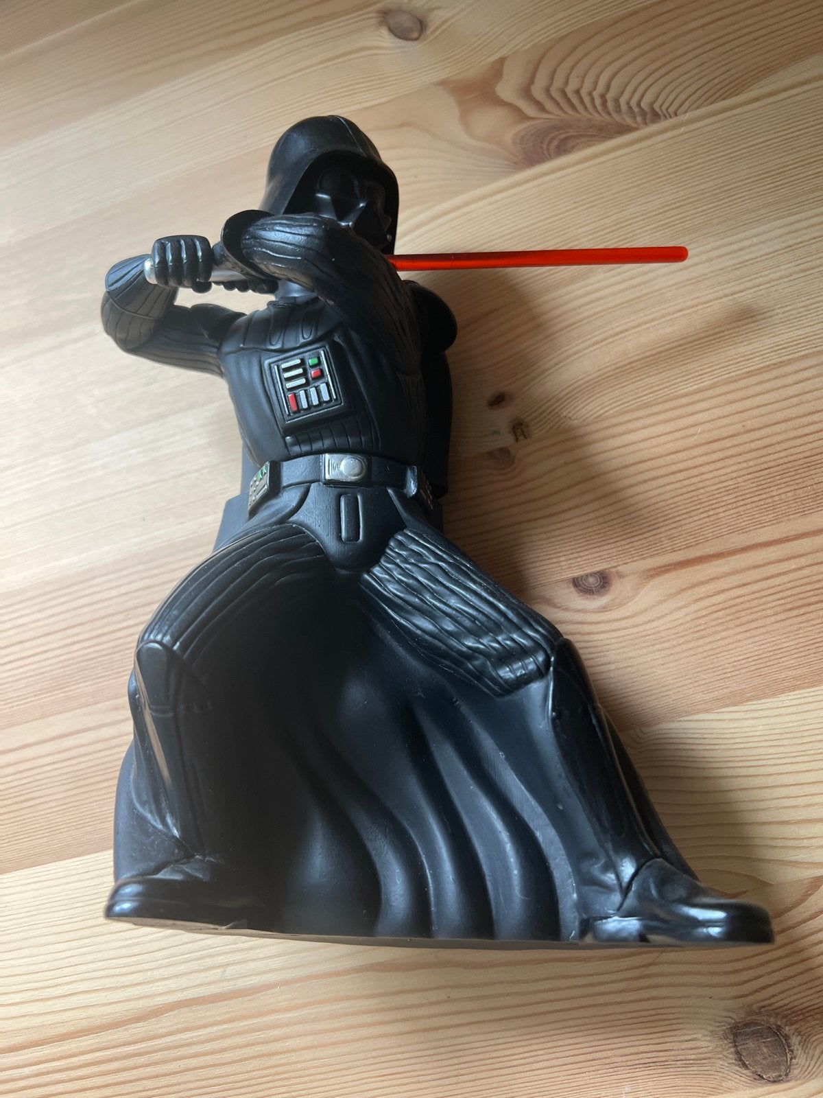 Darth Vader spaarpot met lichtzwaard - Star Wars, Verzamelen, Ophalen of Verzenden, Gebruikt, Beeldje of Buste