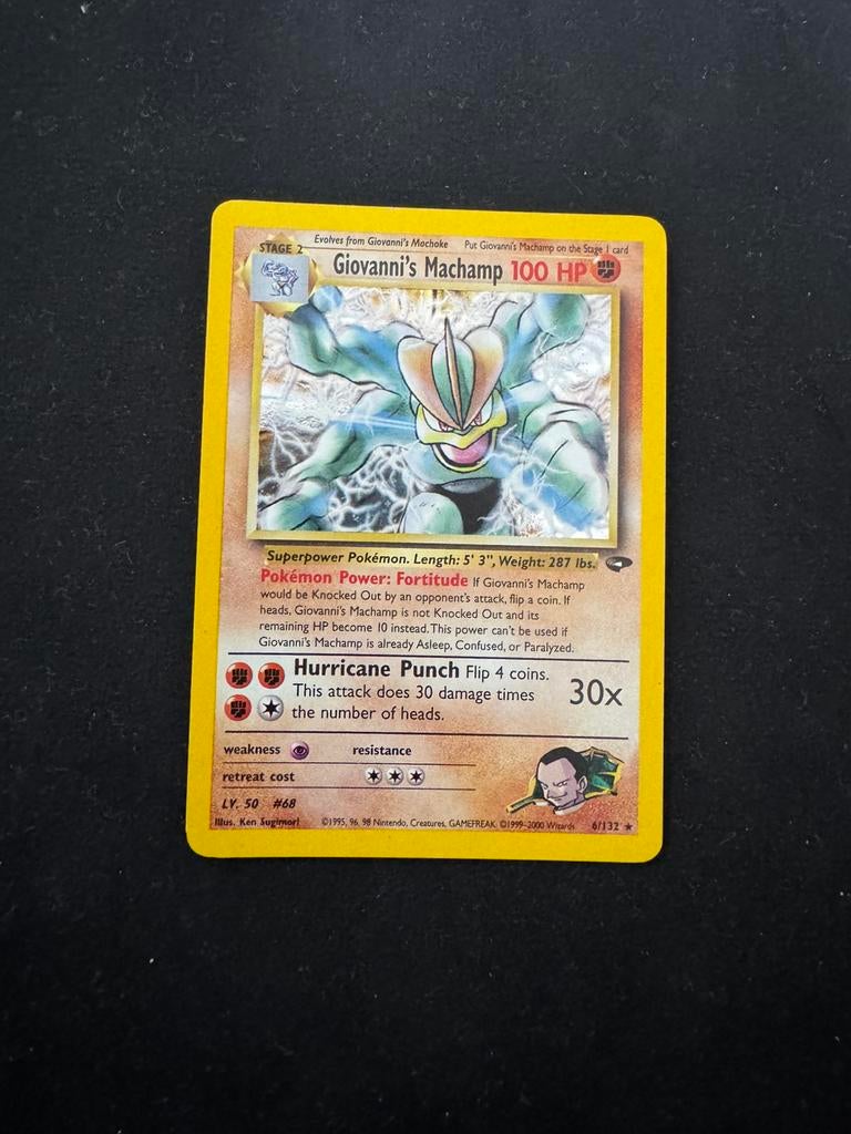 Giovanni’s machamp 6/132, Hobby en Vrije tijd, Verzamelkaartspellen | Pokémon, Ophalen of Verzenden, Zo goed als nieuw
