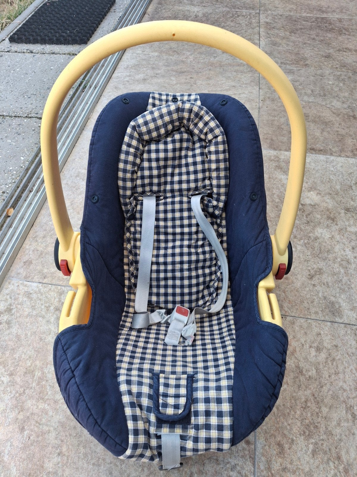 Chicco autostoel/maxi-cosi voor baby's, Ophalen, 9 t/m 18 kg, Maxi-Cosi, Gebruikt