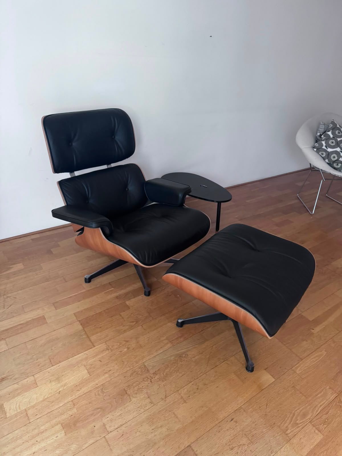 Originele Vitra Eames Lounge Chair + Ottoman, Huis en Inrichting, Ophalen, Zo goed als nieuw