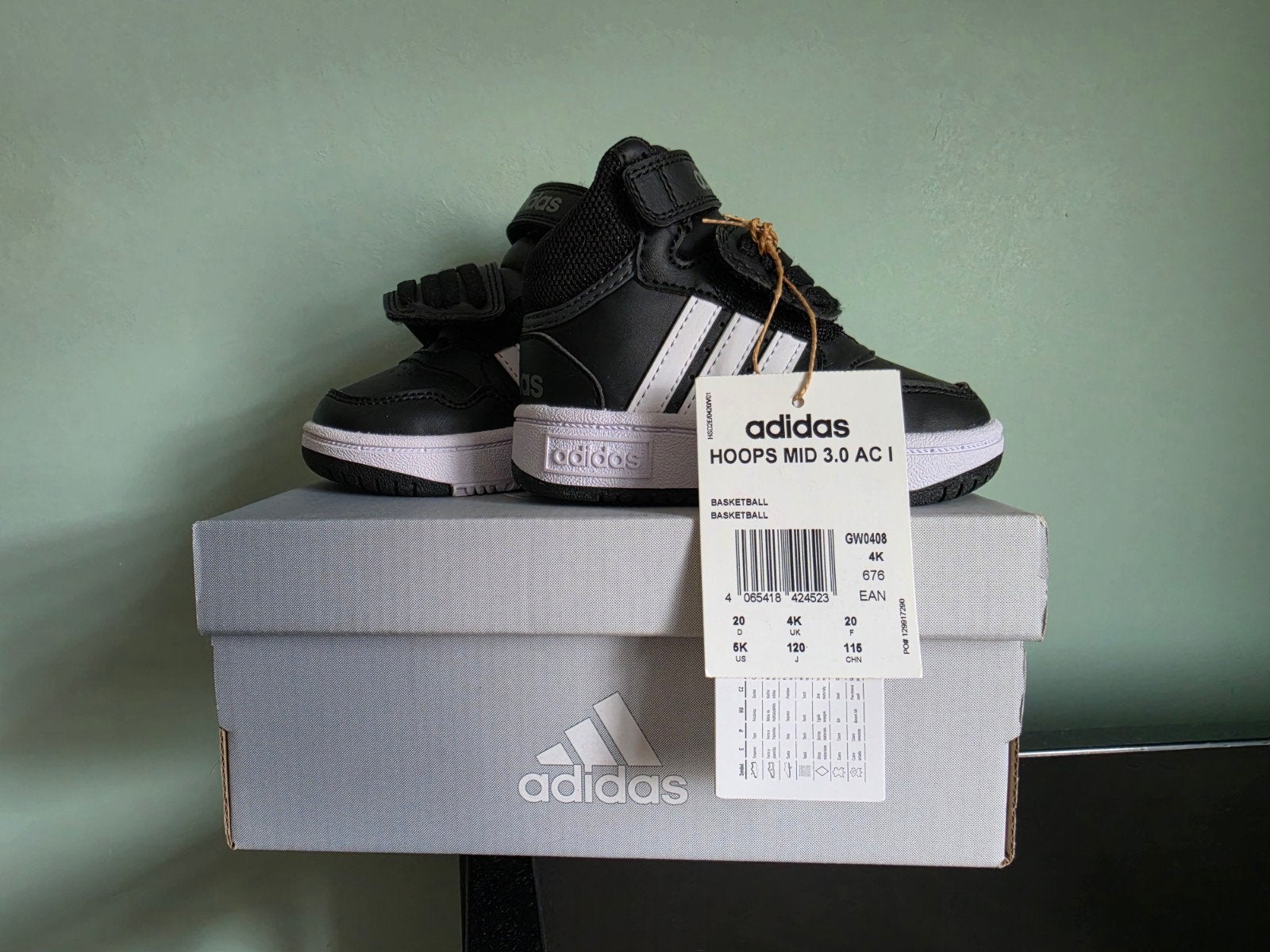 Adidas Hoops Mid 3.0 AC I - Nieuw in doos, Kinderen en Baby's, Ophalen, Adidas, Jongen of Meisje, Schoenen