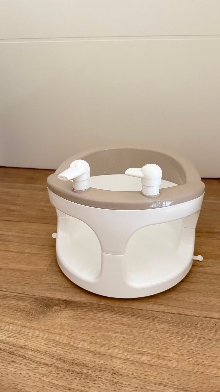 Bébé-jou badring taupe - Zo goed als nieuw, Kinderen en Baby's, Ophalen, Zo goed als nieuw, Badzitje of Badring, Bébé-jou