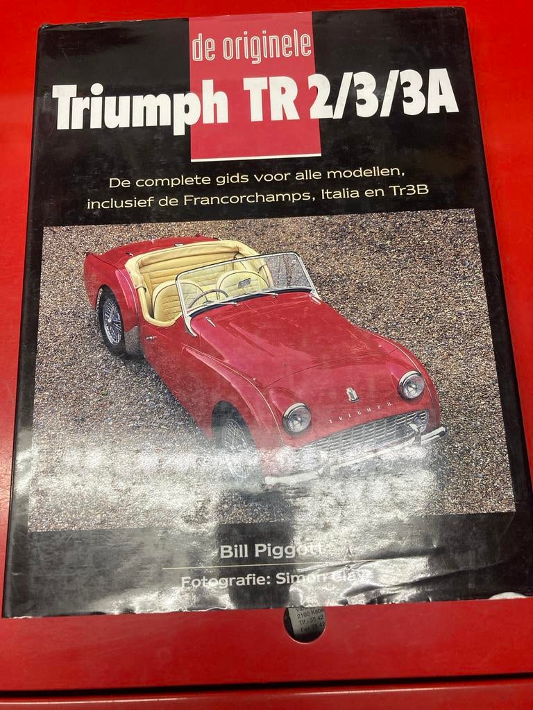 Triumph Boeken en tijdschriften over klassieke auto's, Ophalen of Verzenden, Gelezen, Overige merken