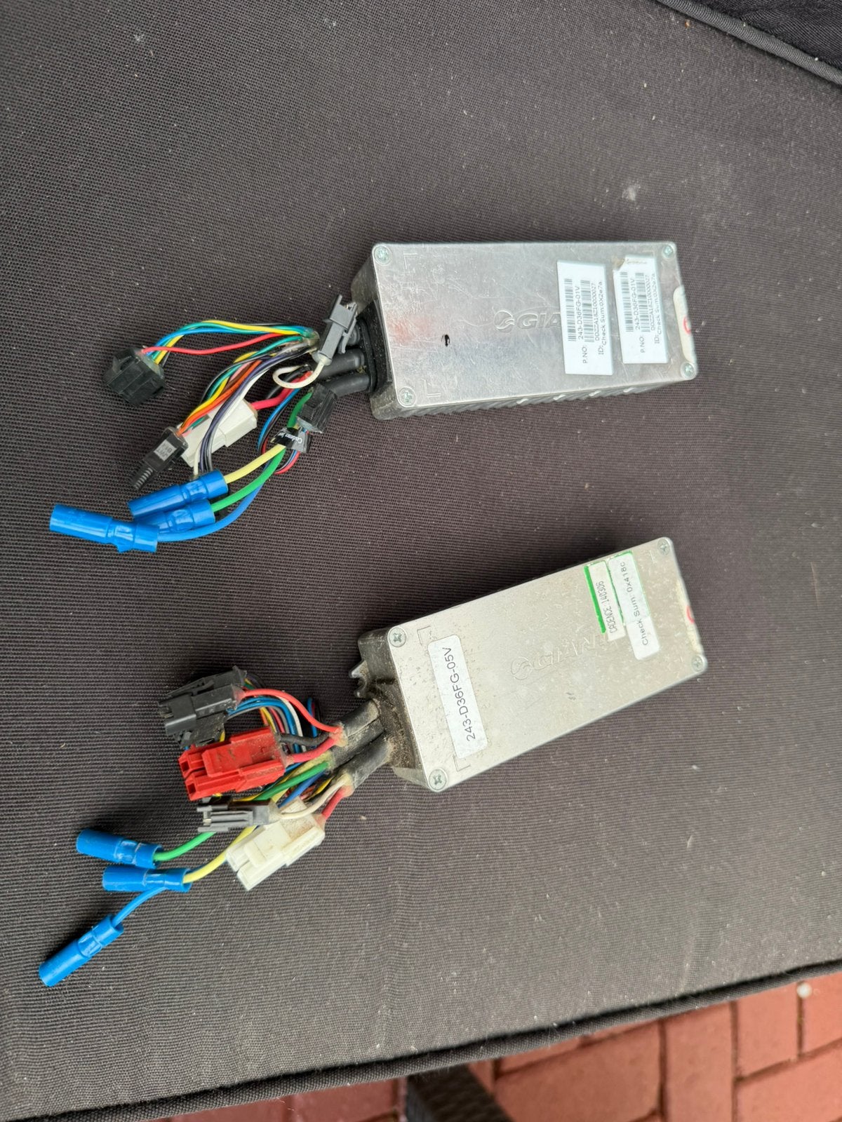 Giant elektrische fiets controller,2 stuk verschiliende type, Fietsen en Brommers, Ophalen, Zo goed als nieuw, Elektrische fiets