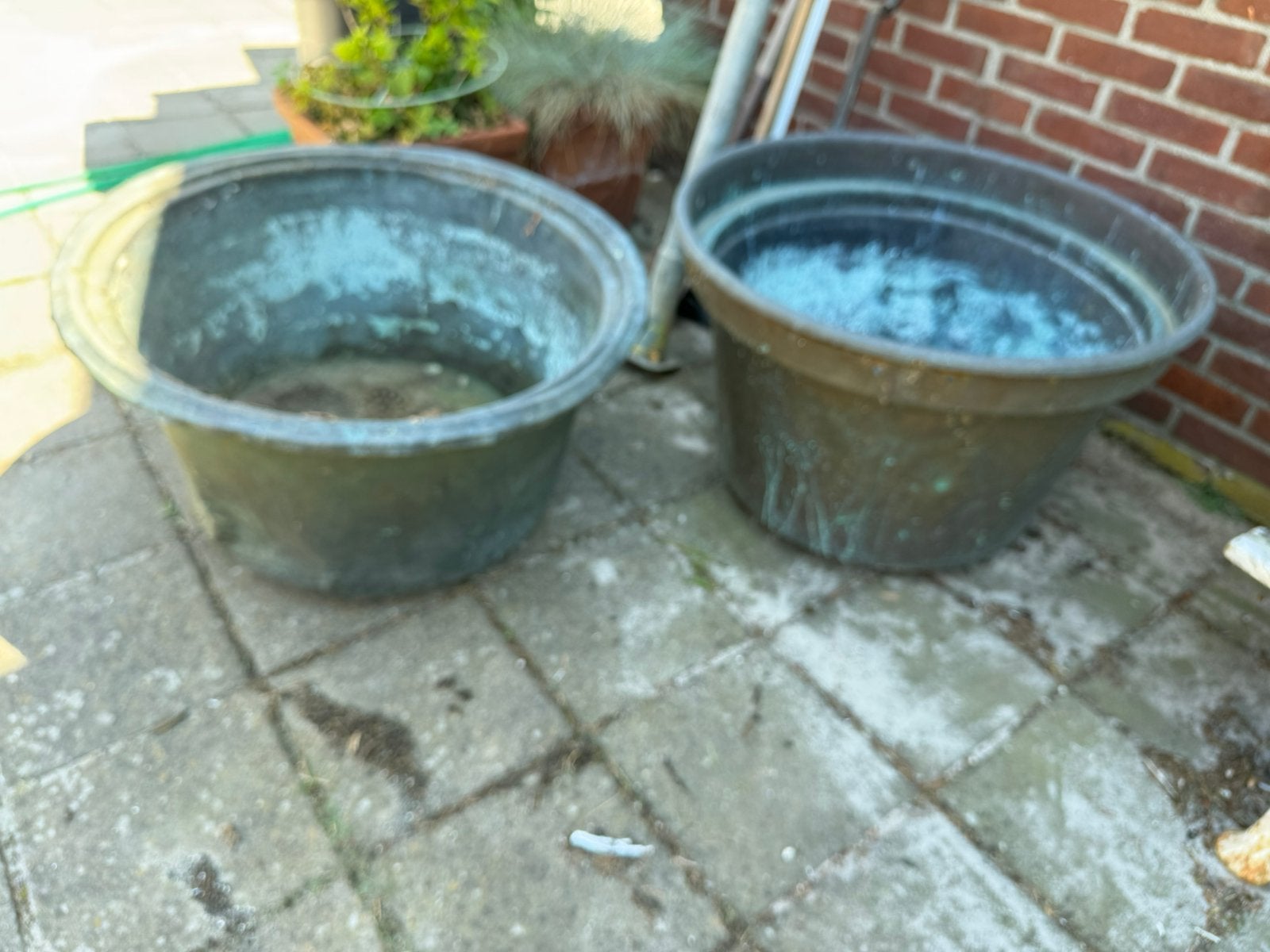 2 Oude koperen wekketels, Ophalen, Gebruikt, Minder dan 30 cm, Rond