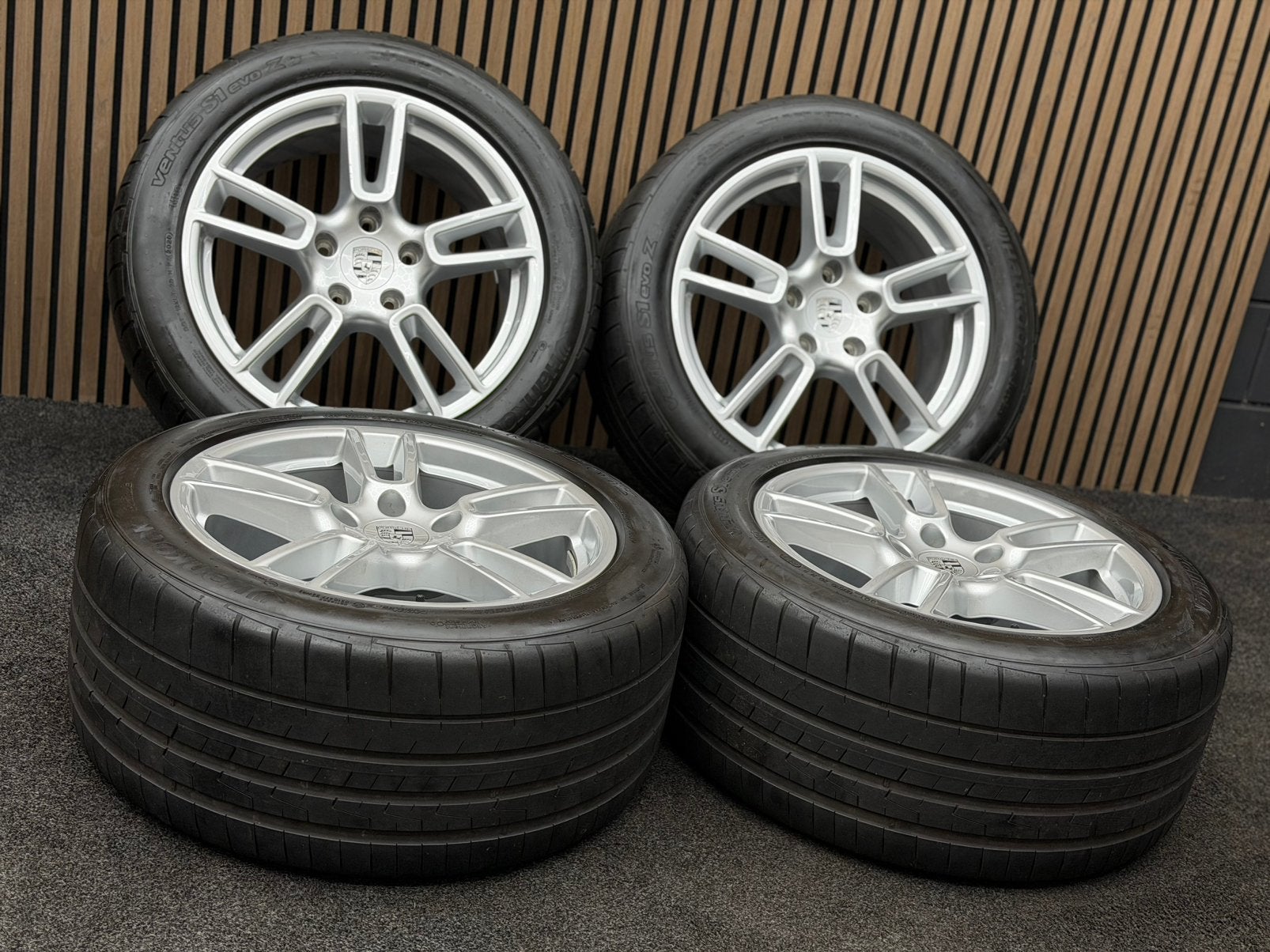 Originele 19 inch Porsche Panamera 971 5x130 Hankook NDO, Auto-onderdelen, Banden en Velgen, Banden en Velgen, ., Ophalen, 19 inch
