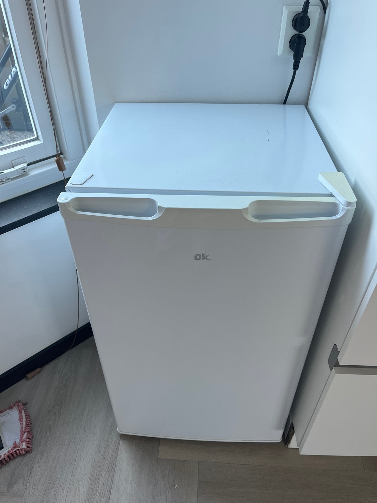 Compacte OK. koelkast met vriesvak - Ideaal voor kleine ruim, Gebruikt, 75 tot 100 liter, 45 tot 60 cm, Met vriesvak
