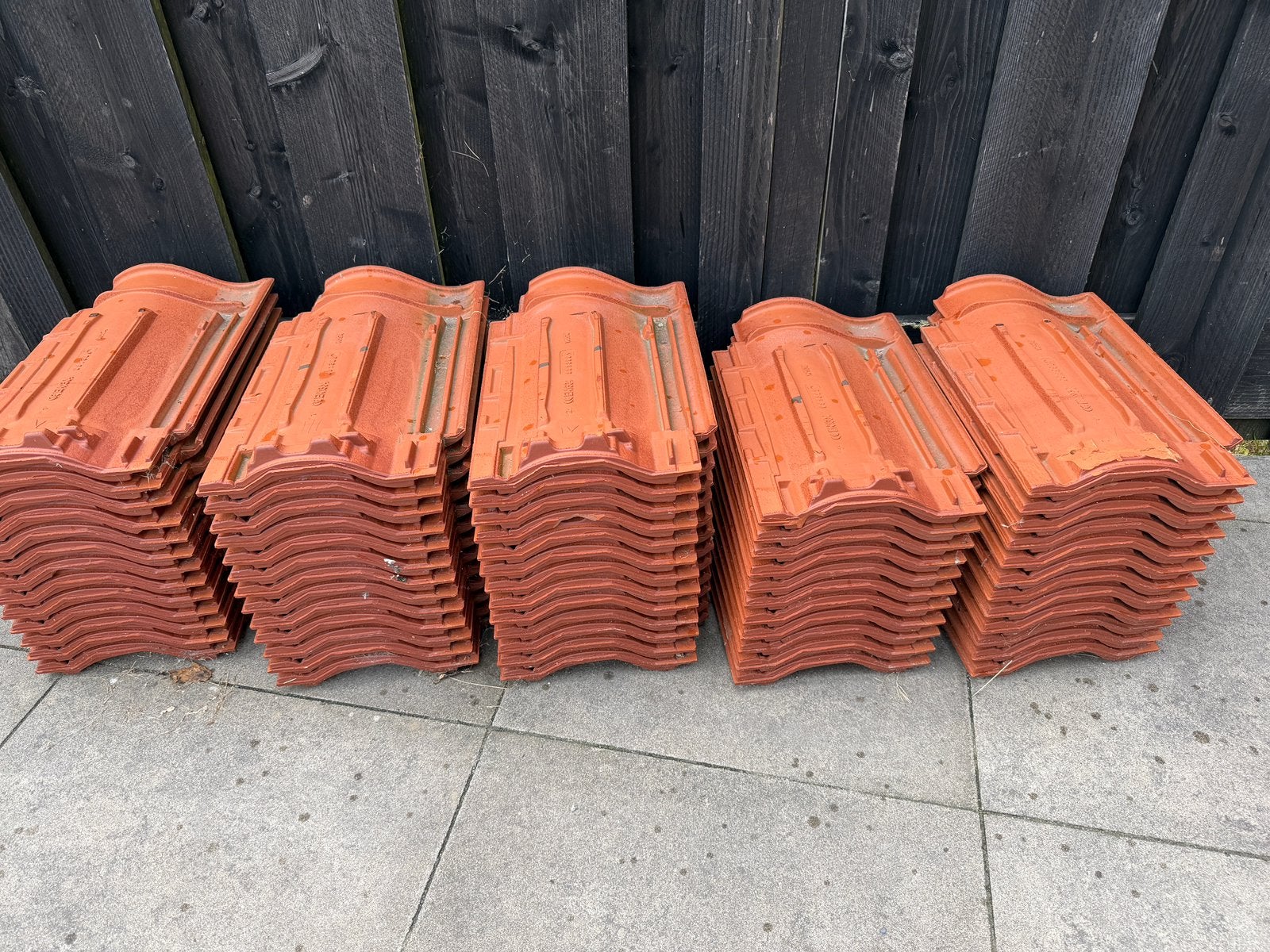 Dakpannen wienerberger madura, Doe-het-zelf en Verbouw, Dakpannen en Dakbedekking, Ophalen, Steen of Klei, Zo goed als nieuw, 15 m² of meer