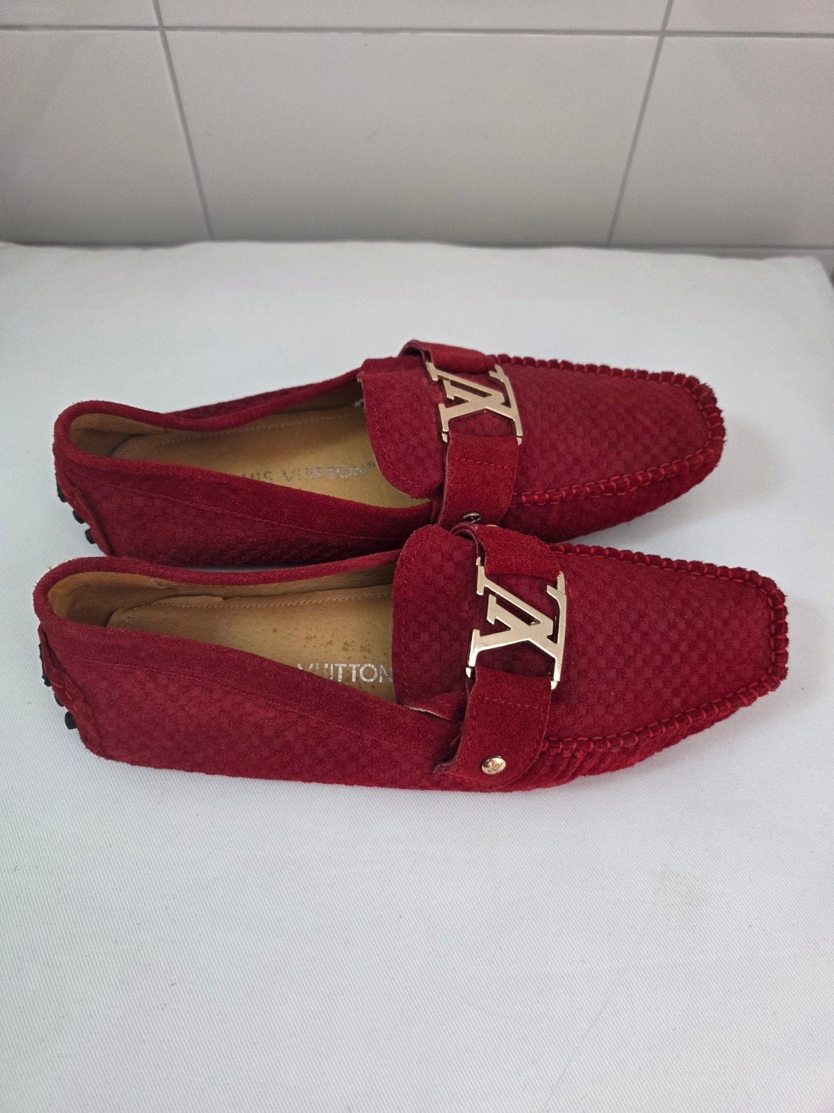 Louis Vuitton Instappers Rood, Instappers, Louis Vuitton, Ophalen of Verzenden, Gedragen