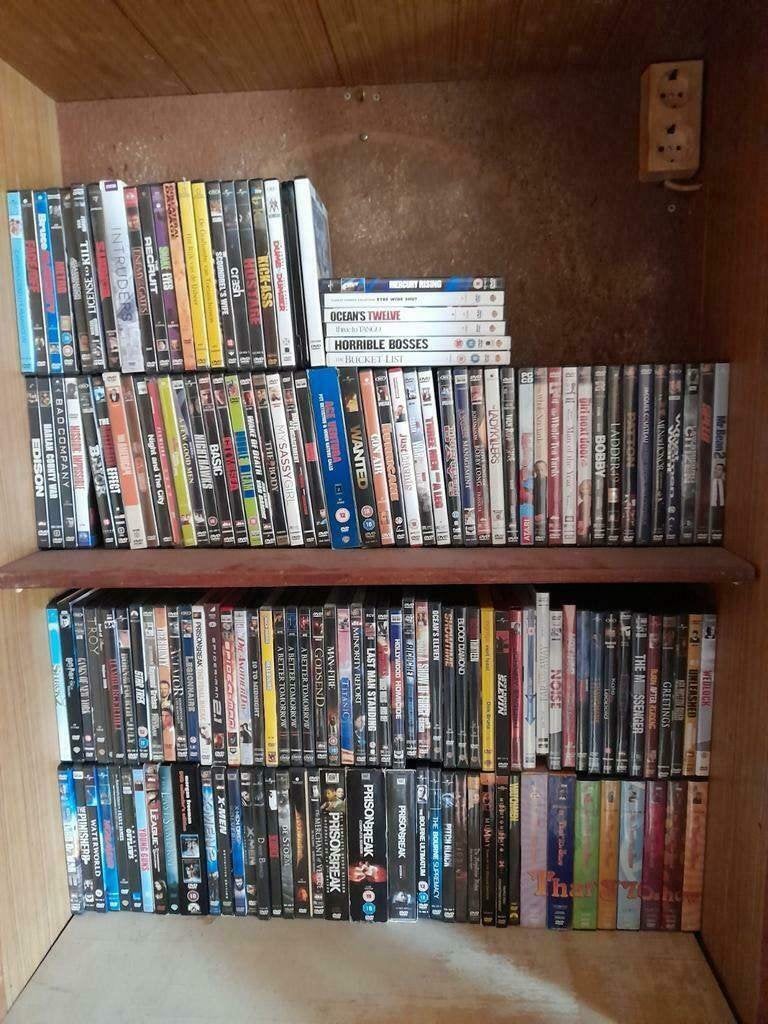 173 DVD's Alles in 1 koop., Alle leeftijden, Ophalen, Zo goed als nieuw