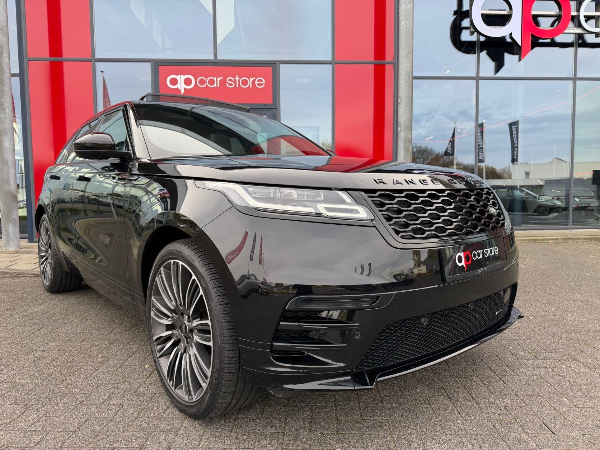 Land Rover Range Rover Velar 2.0 P250 AWD Dynamic SE / PANOR, Auto's, Gebruikt, Zwart, 4 cilinders, 252 pk