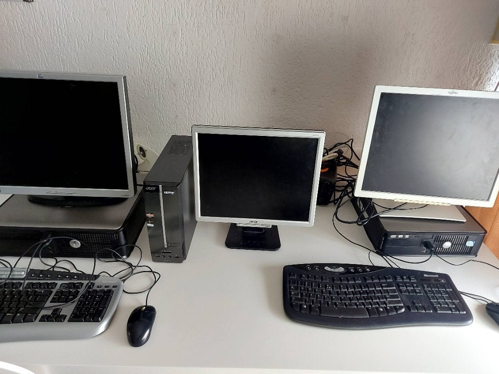 Computer (PC) Monitor., Ophalen, Gebruikt, Met monitor, 8 GB