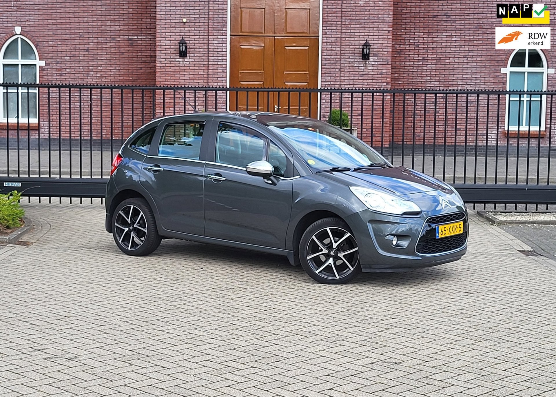 Citroen C3 1.4 e-HDi Collection EGS / Automaat / Navi / Crui, Auto's, Euro 5, Gebruikt, 4 cilinders, 1055 kg