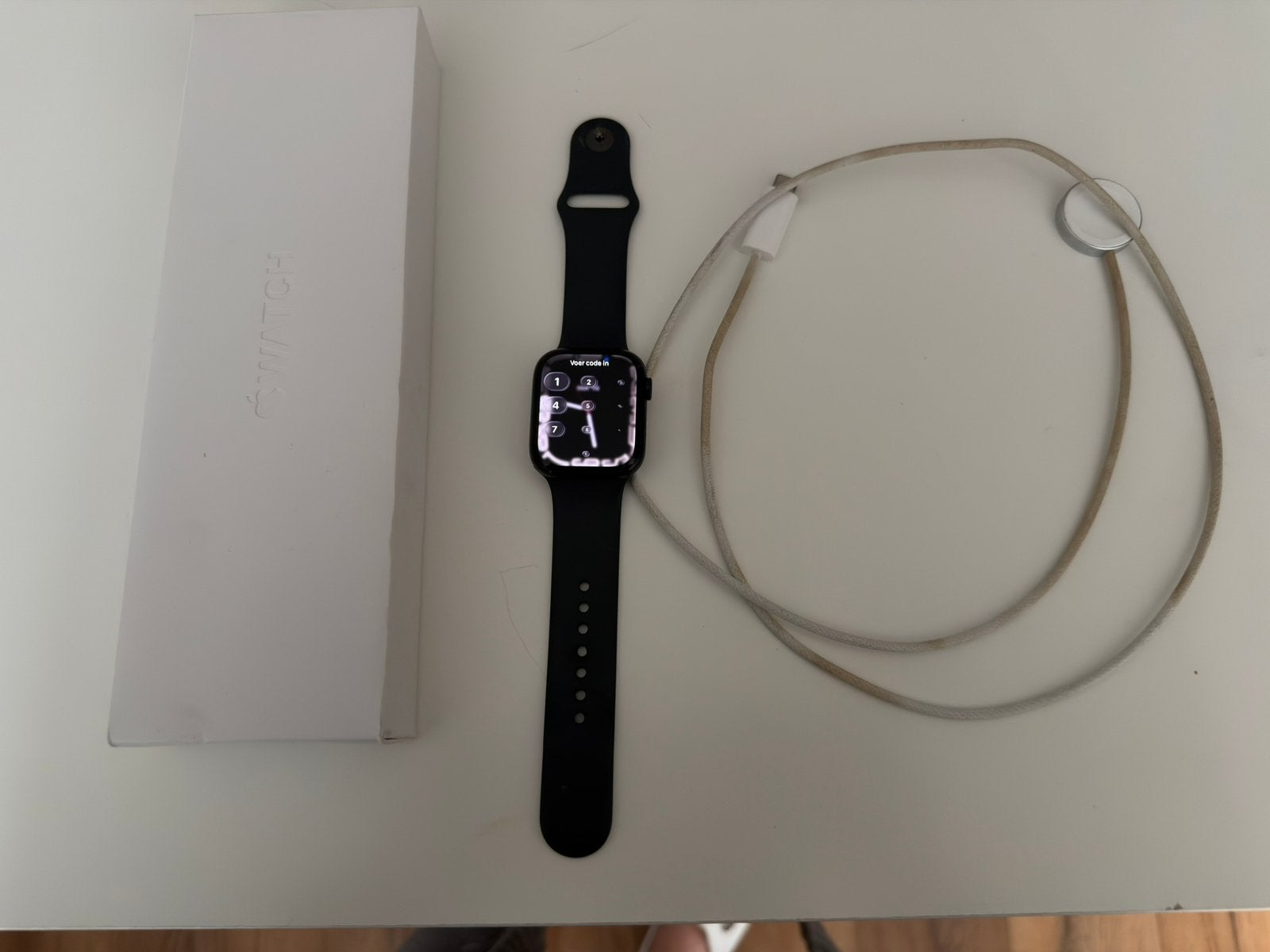 Apple watch 9, 45 mm, Midnight met oplader en doos, Sieraden, Tassen en Uiterlijk, Ophalen of Verzenden, Gebruikt, Zwart, IOS
