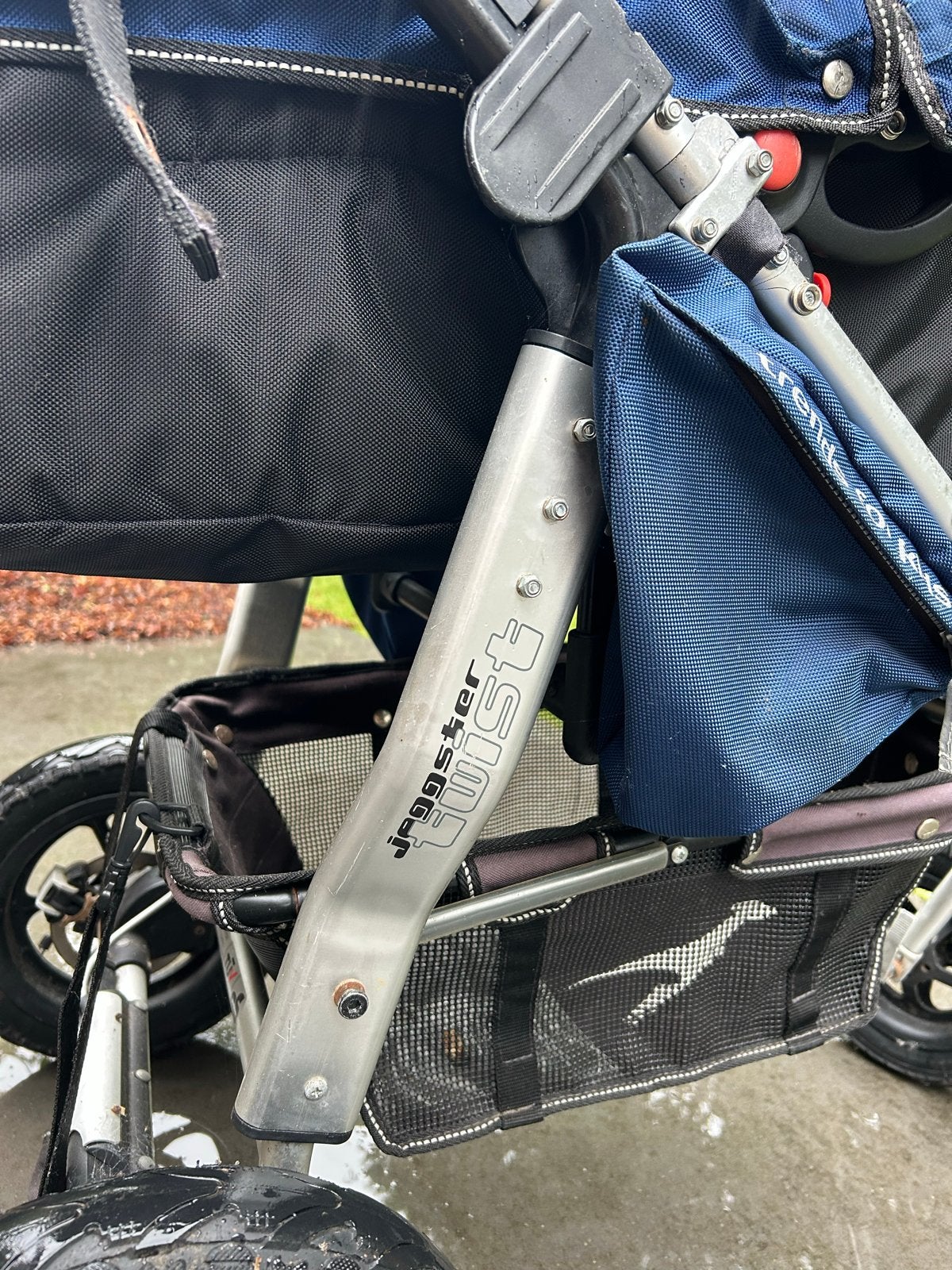TFK Jogger Twist - Sportieve Buggy (voorwiel defect), Kinderen en Baby's, Ophalen of Verzenden, Gebruikt, Overige merken, Regenhoes