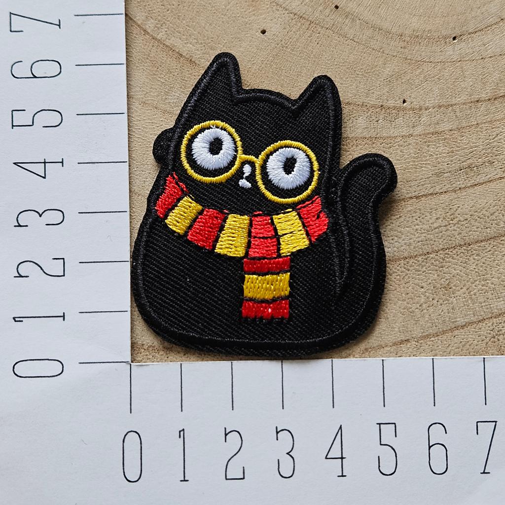 Strijk embleem applicatie Patch Zwarte kat met sjaal, D, Nieuw, Ophalen of Verzenden, D