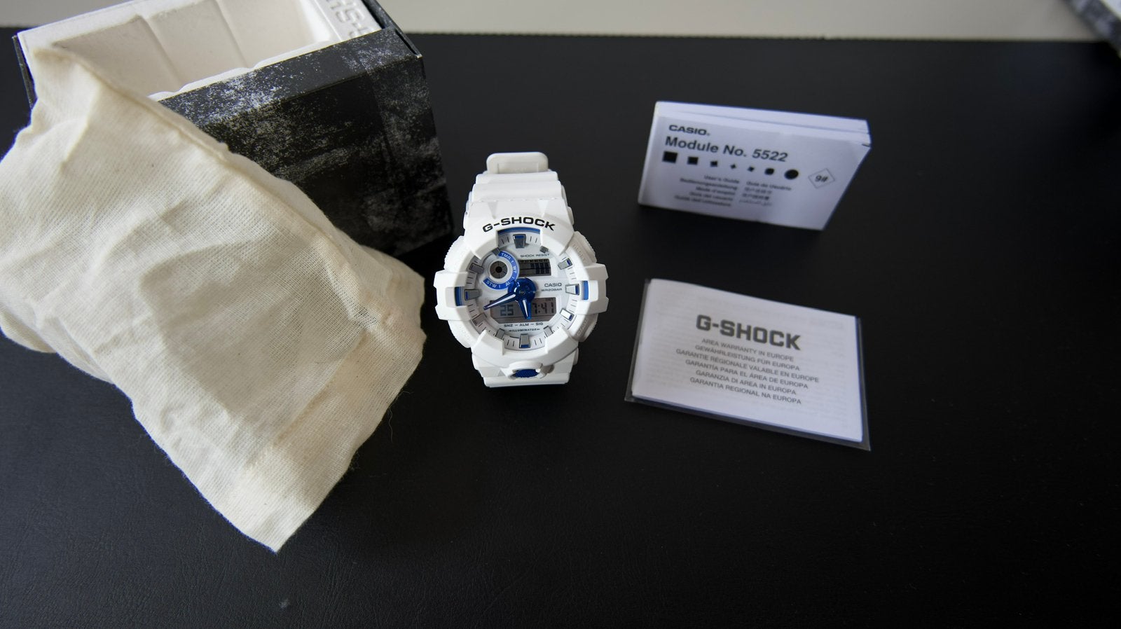 G-SHOCK GA-700HDS-7AER, Ophalen, Wit, Nieuw, Waterdicht