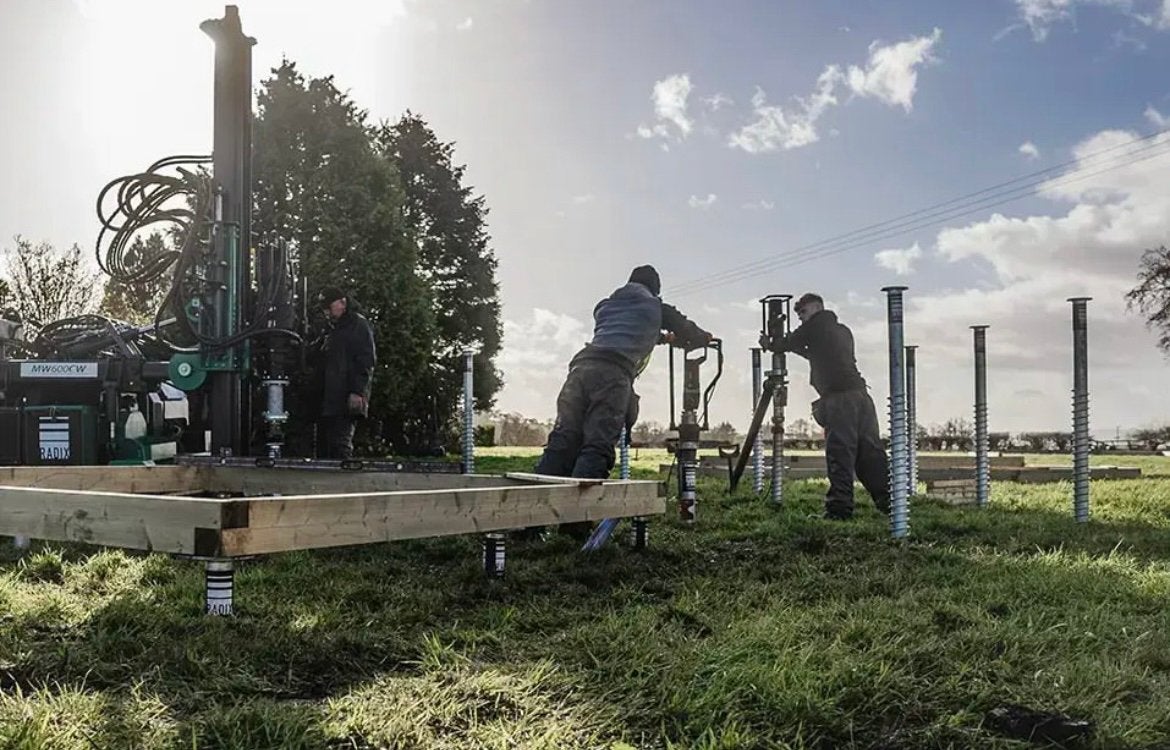 SCHROEFPALEN – DUURZAME FUNDERING | LEVERING & MONTAGE, Doe-het-zelf en Verbouw, Ophalen, Nieuw, Boormachine