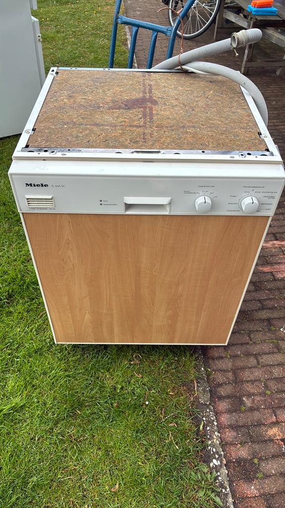 Miele vaatwasser, Ophalen of Verzenden, Zo goed als nieuw, Inbouw, Minder dan 85 cm