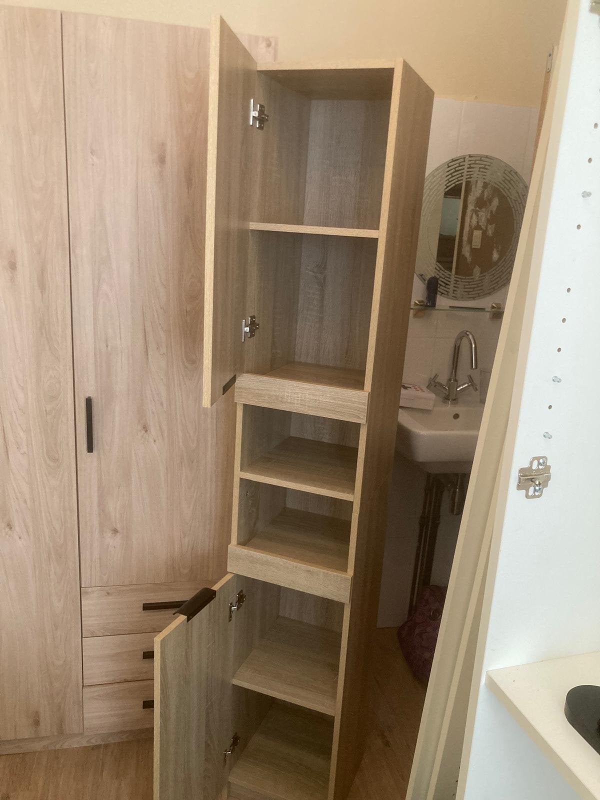 Te koop aangeboden: mooie compacte legkast, Ophalen, Minder dan 50 cm, Met deur(en), Zo goed als nieuw