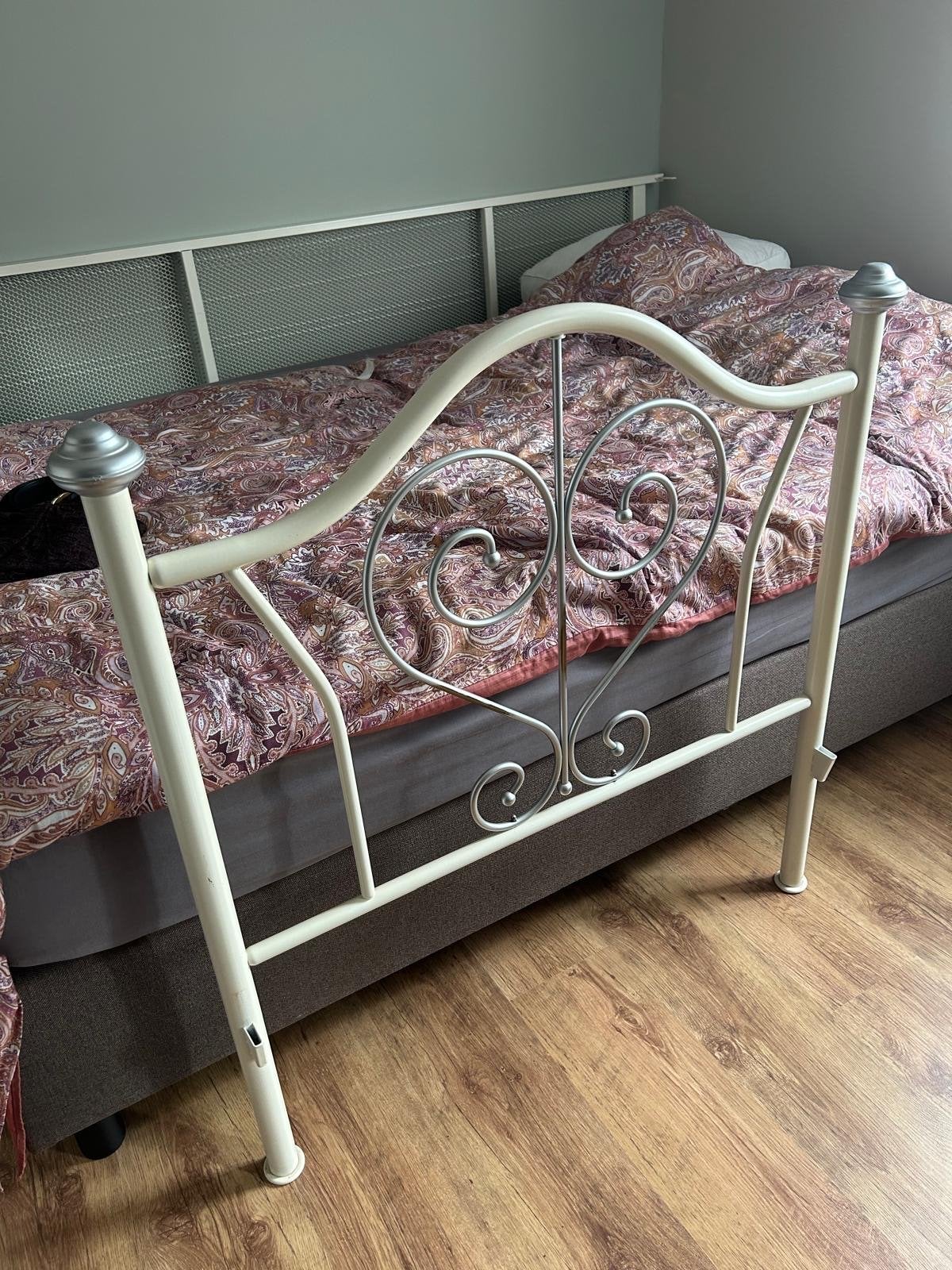 Stalen bedframe 90x200cm met spiraalbodem en matras, Ophalen, Gebruikt, 90 cm, Eenpersoons