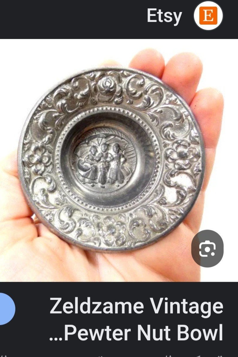 Vintage Tinnen Notenbakje met Reliëf van Boerenpaar, Antiek en Kunst, Ophalen of Verzenden