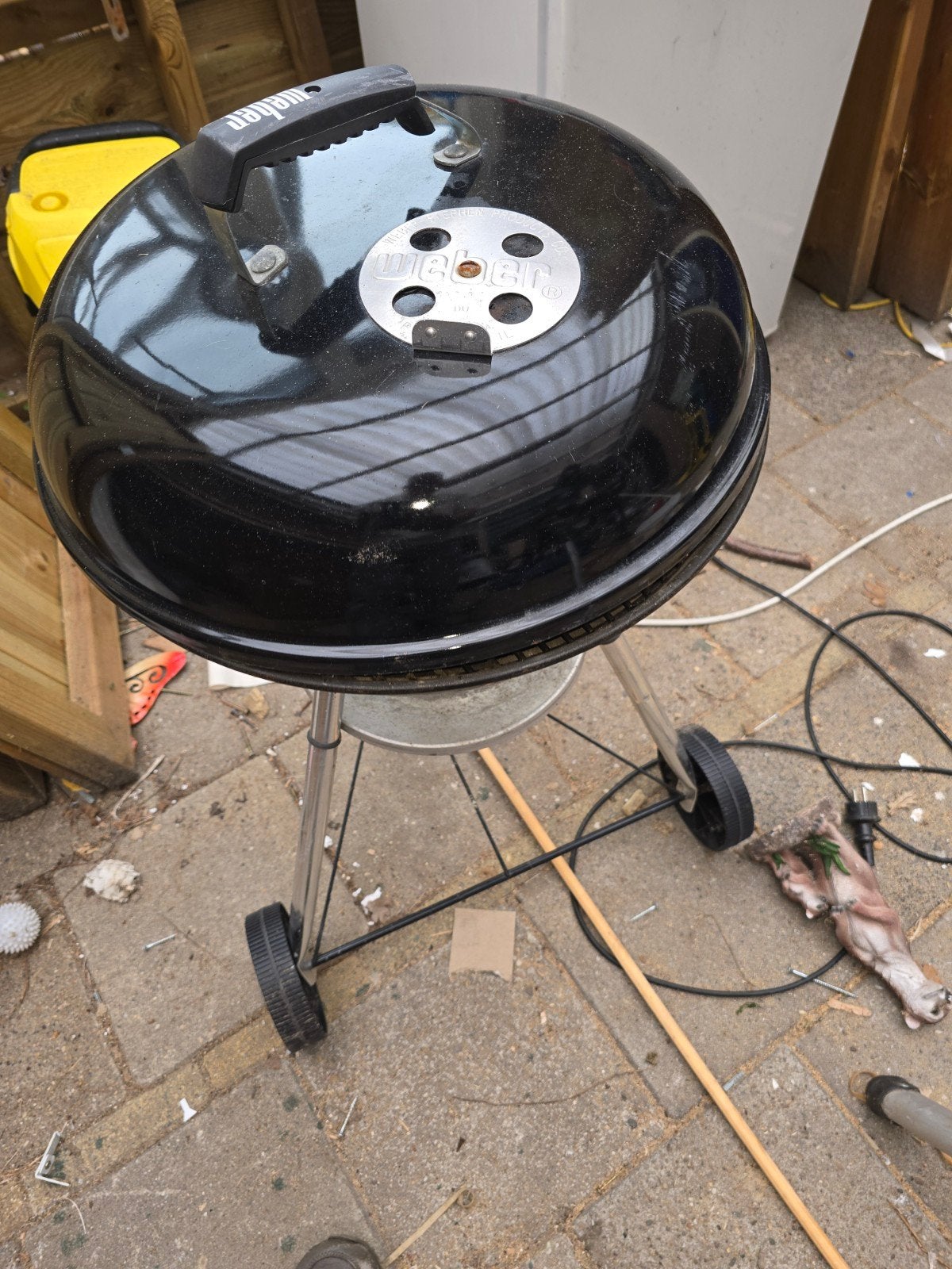 Webber bbq, Ophalen