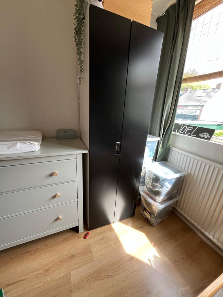 IKEA Småstad kast met zwarte deuren en draadmanden, Ophalen, Overige materialen, Gebruikt, 200 cm of meer