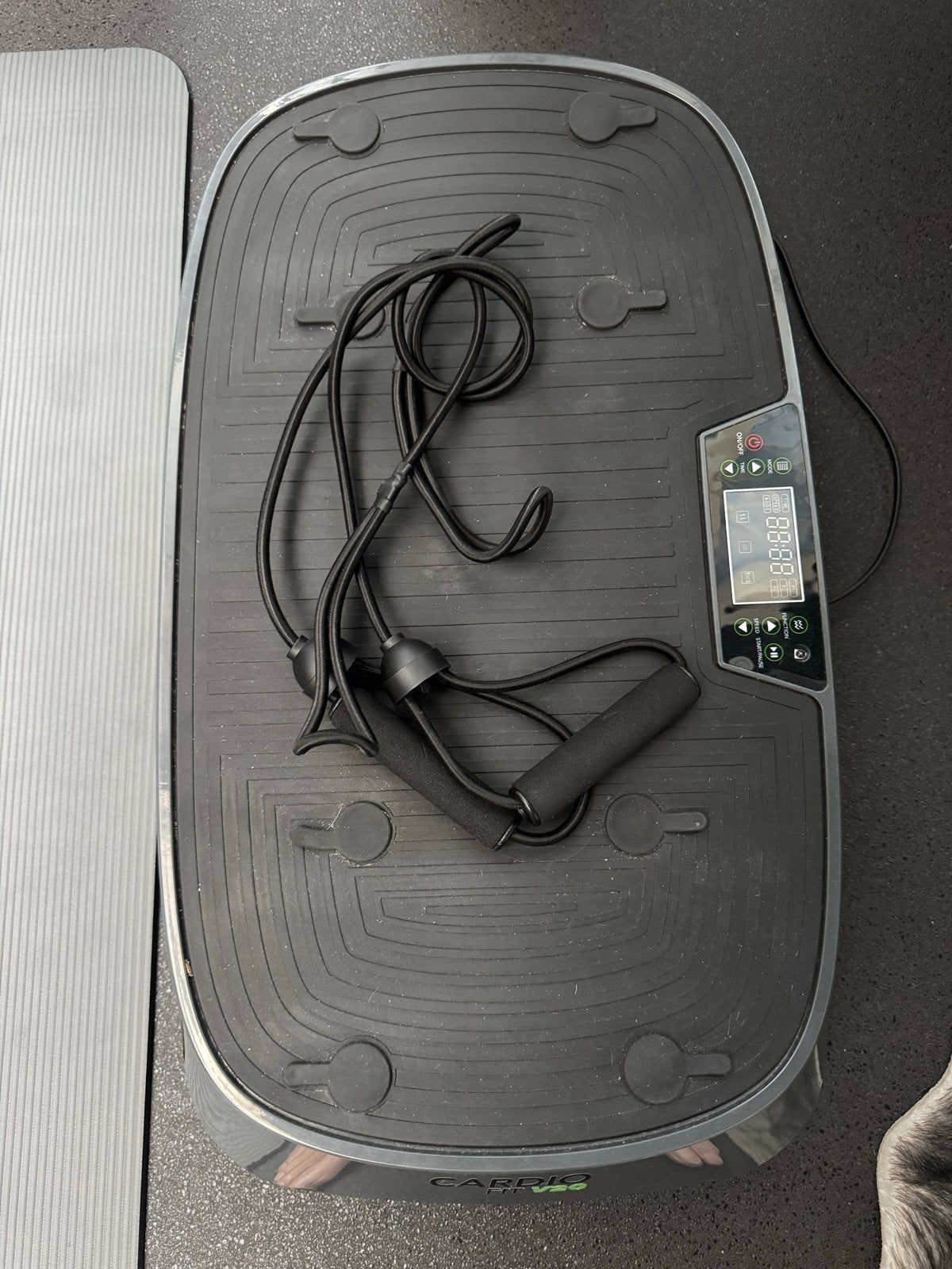 Tunturi Cardio Fit V20 Trilplaat - Zo goed als nieuw, Kunststof, Trilplaat, Armen, Ophalen of Verzenden