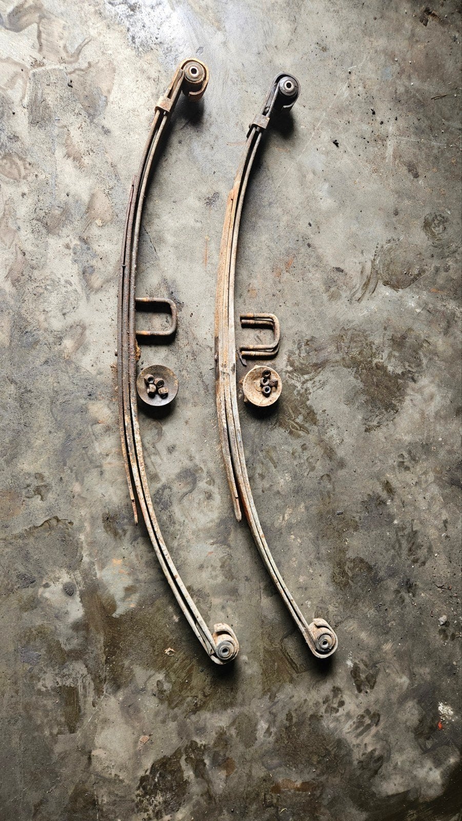 Bladveren mercedes 207d 307 208 308 209 309 210 310d 410d, Ophalen of Verzenden