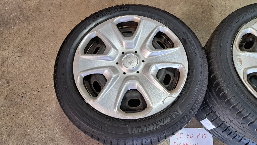 Ford Fiesta type 5 / 6 bouwjaar tot 05/2017 Michelin Energy+, Auto-onderdelen, Banden en Velgen, Ophalen, Gebruikt, 15 inch, Michelin