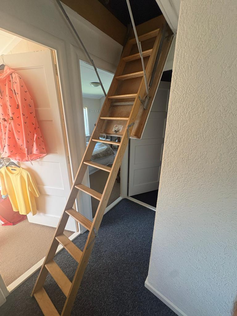 Vlisotrap - Zolderladder 2,80 meter, Doe-het-zelf en Verbouw, Ladders en Trappen, Ophalen, Gebruikt, Ladder, Opvouwbaar of Inschuifbaar