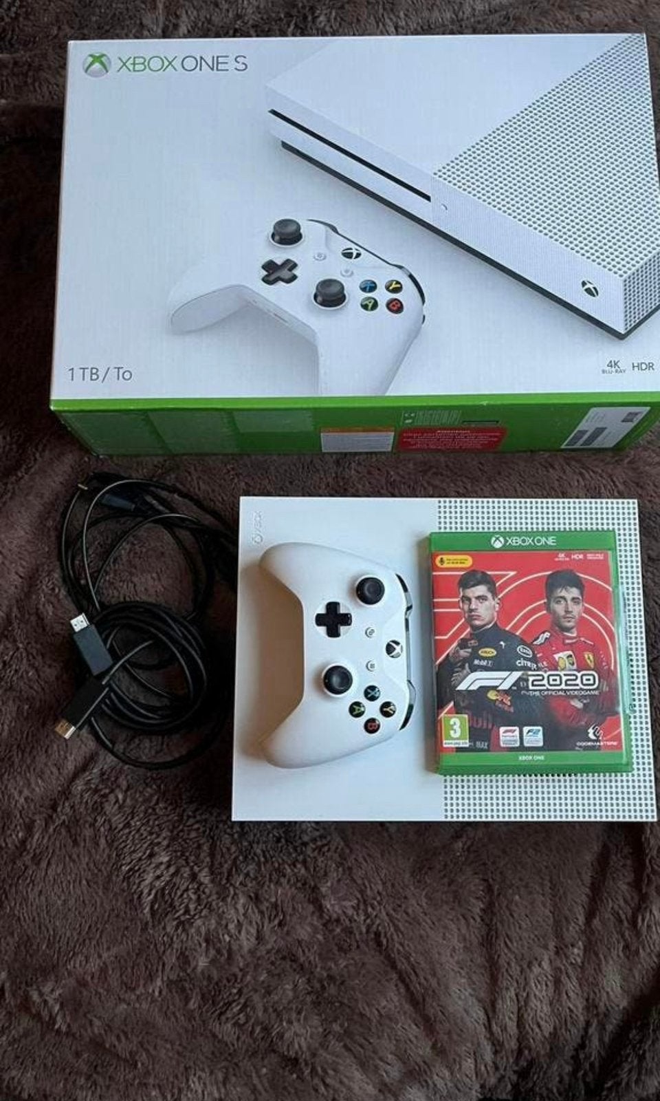 Xbox One S 1TB + F1 2020, Ophalen, Zo goed als nieuw, 1 TB, Met 1 controller