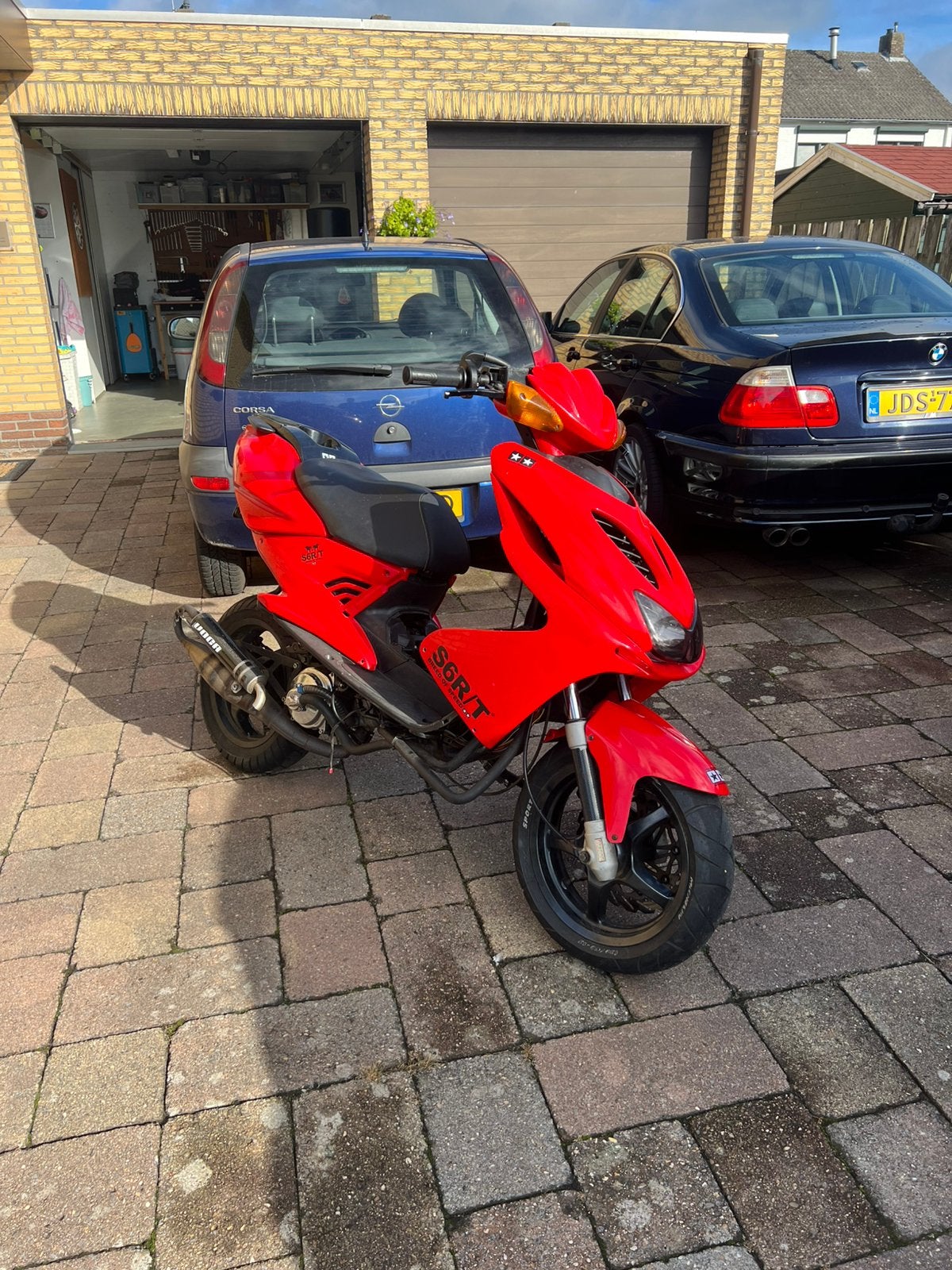 Yamaha aerox, Fietsen en Brommers, Ophalen, Zo goed als nieuw, Tweetakt, Aerox