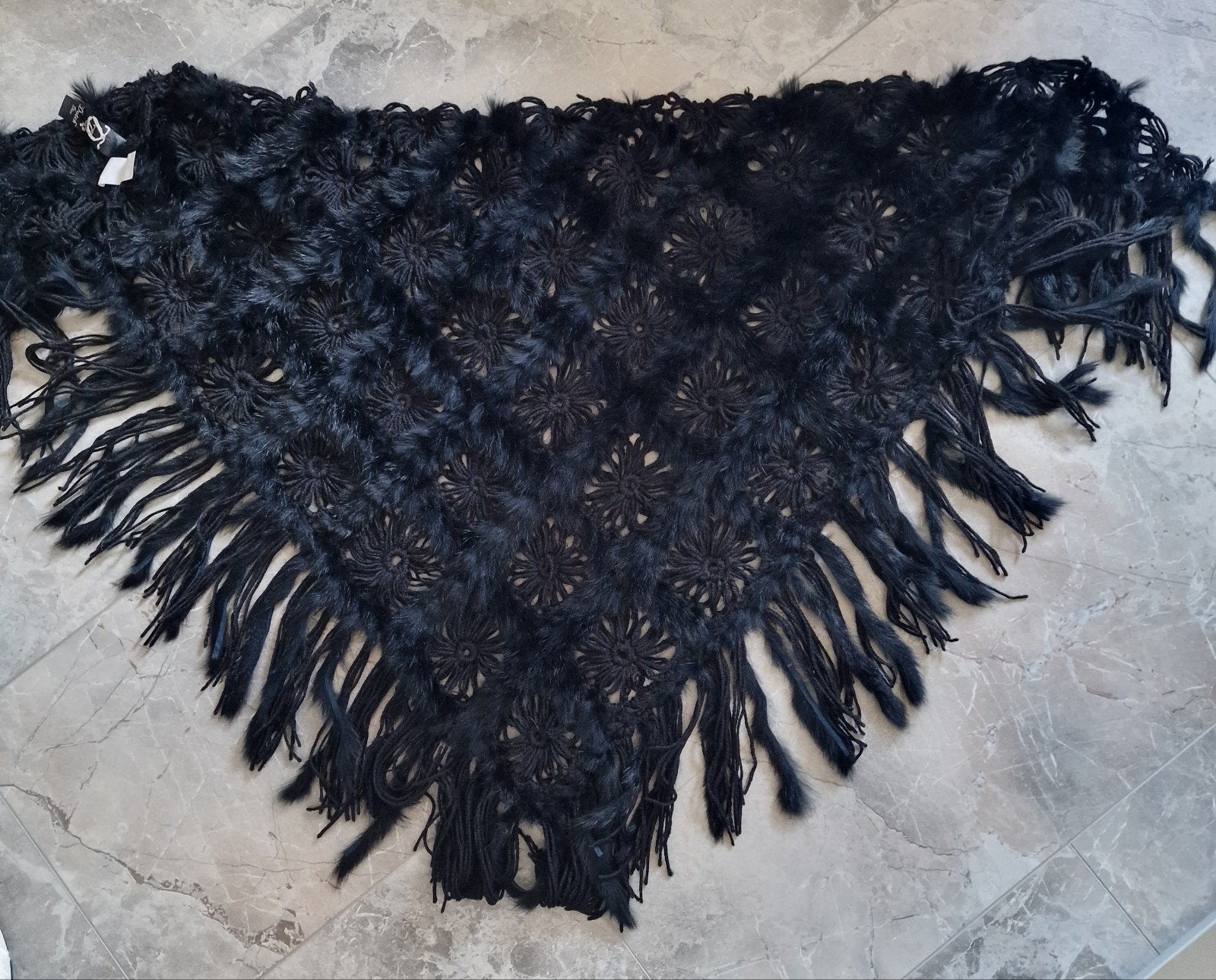 Mooie opengewerkte omslagdoek Dutch Dive zwart, Verzenden, Maat 46/48 (XL) of groter, Nieuw, Dutch Diva