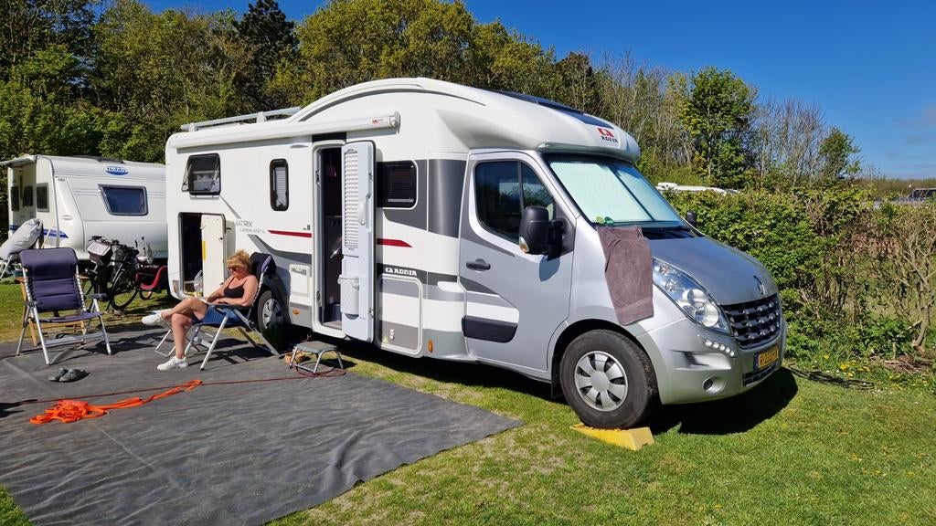 Prachtige camper te koop - Zeer compleet!, Caravans en Kamperen, Campers, Koelkast, Luifel, Particulier, Adria