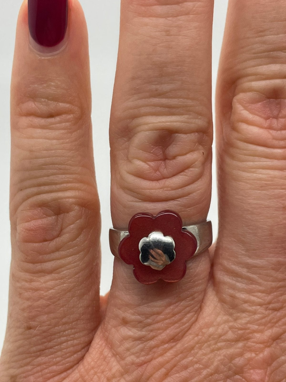 F954 Prachtige zilveren ring bloemmotief maat 16,75, Ophalen of Verzenden, Kleiner dan 17, X, Dame