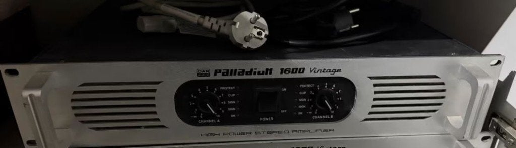 Eindversterker dap palladuim 1600 vintage zgan, Ophalen, Zo goed als nieuw, 500 tot 1000 watt, P.A.