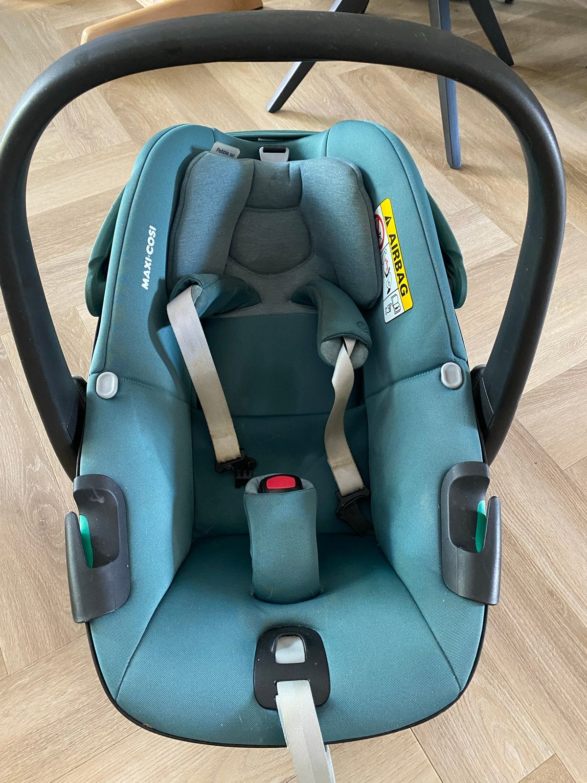 Maxi-Cosi Pebble 360 autostoel - Groen, Ophalen, Autogordel of Isofix, Zijbescherming, Zo goed als nieuw