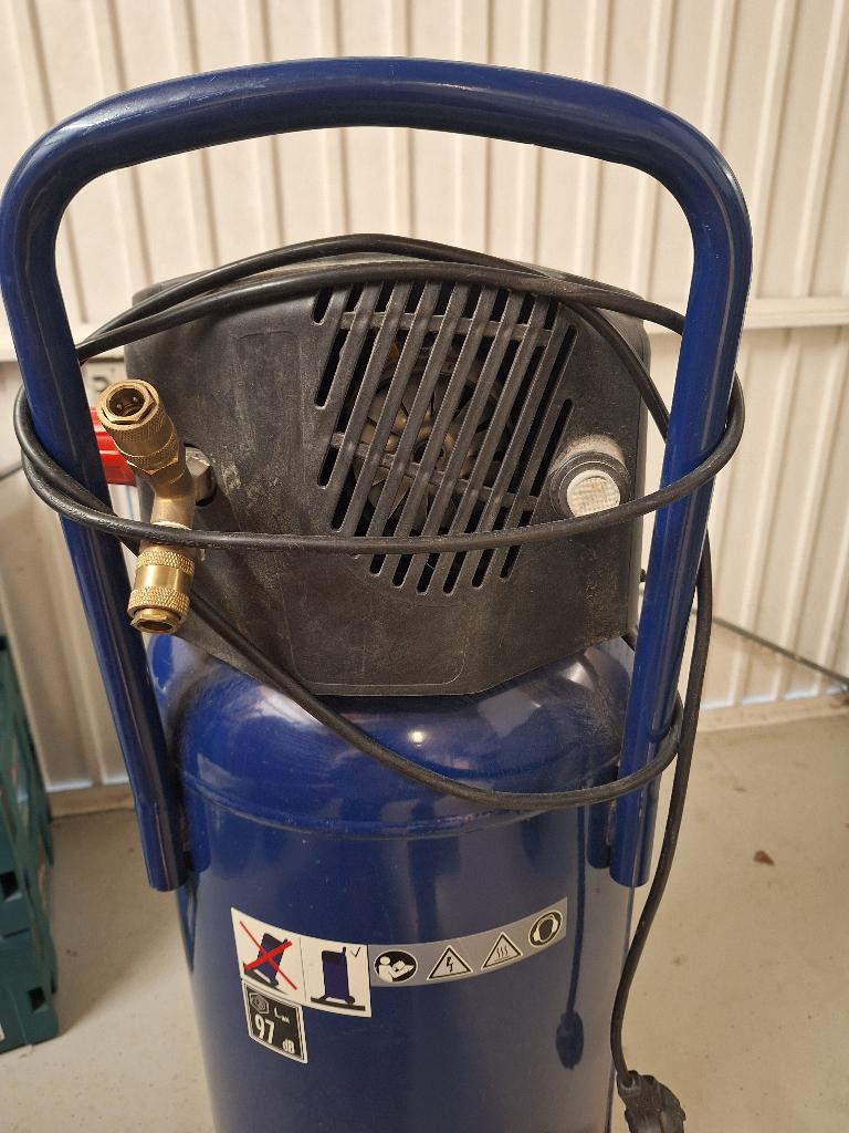 compressor, Hobby en Vrije tijd, Overige Hobby en Vrije tijd, Ophalen, Gebruikt